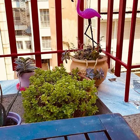 Quiet City Centre With Large Balcony *